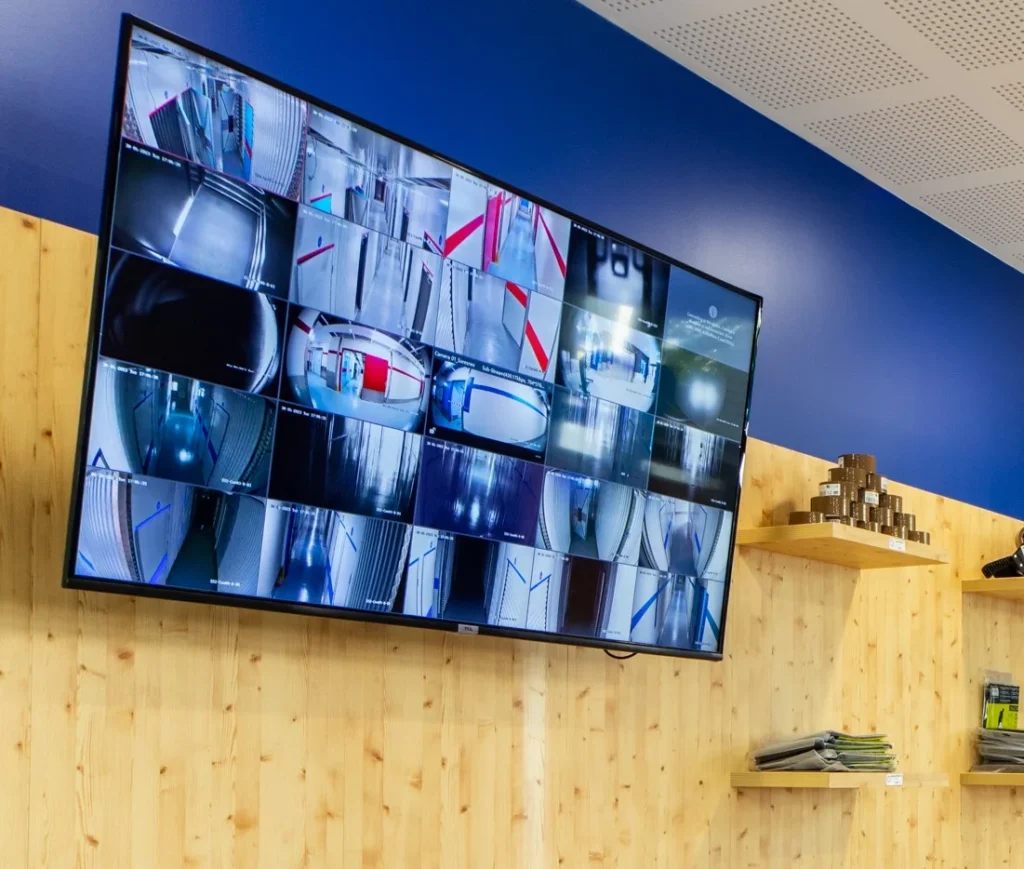 Photo d'un écran de télésurveillance centre Lockall