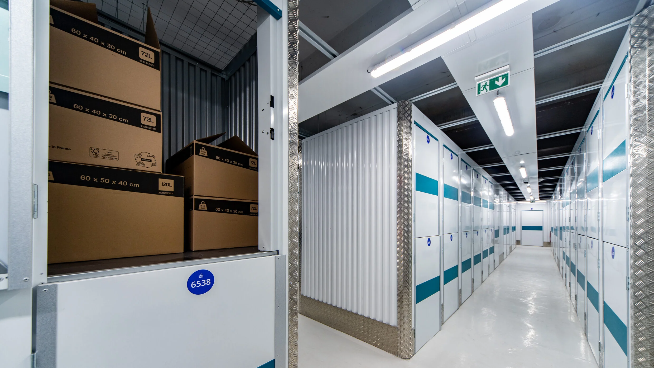 Photo centre de stockage Lockall