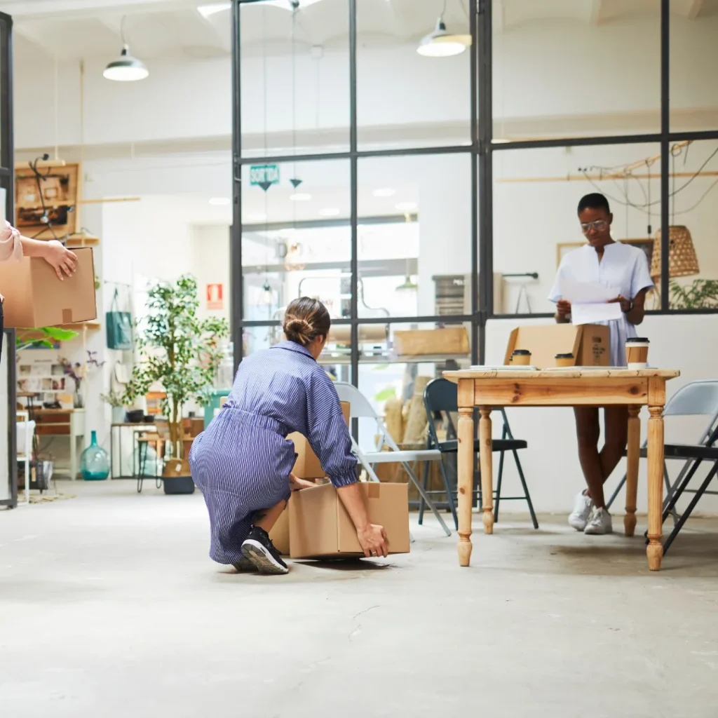 Photo d'une entreprise avec des carton